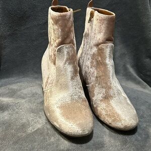 Coach light pink Leather Interior